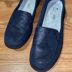 Comfy Women’s Shoes